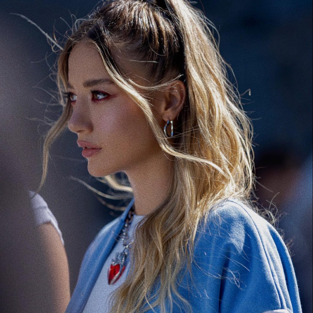 Aleyna Kalaycıoğlu beautiful sexy