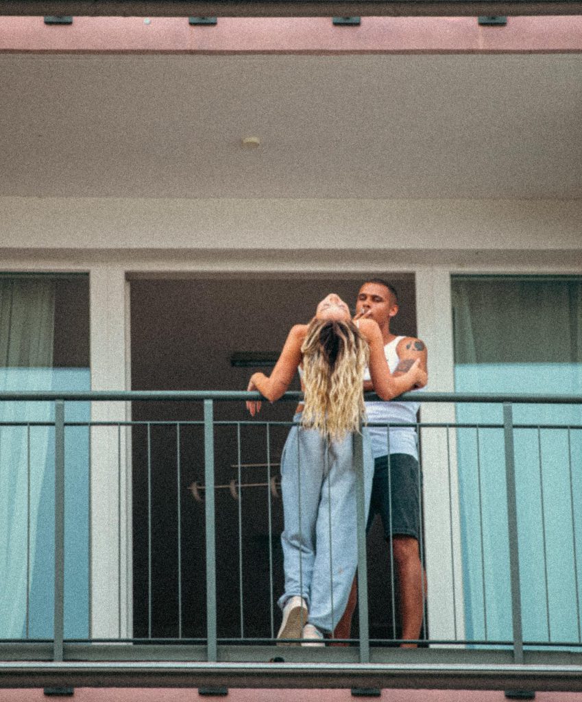 Aleyna Kalaycıoğlu smiles xxx porn