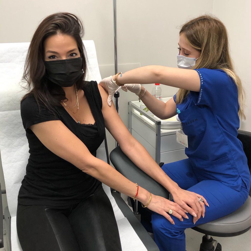 Asuman Krause ardent ass