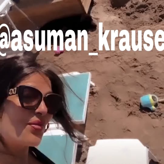 Asuman Krause hot bikini