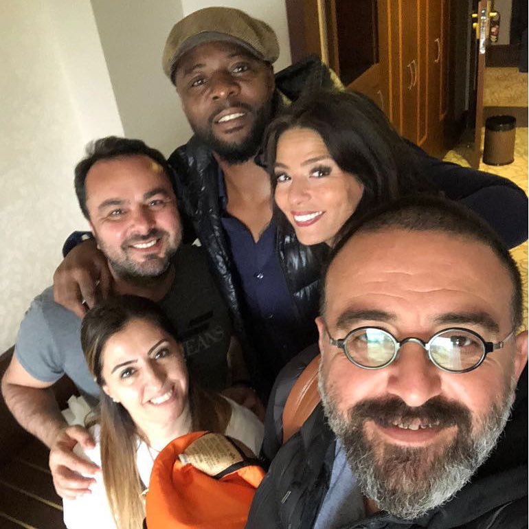 Asuman Krause looks hot bikini