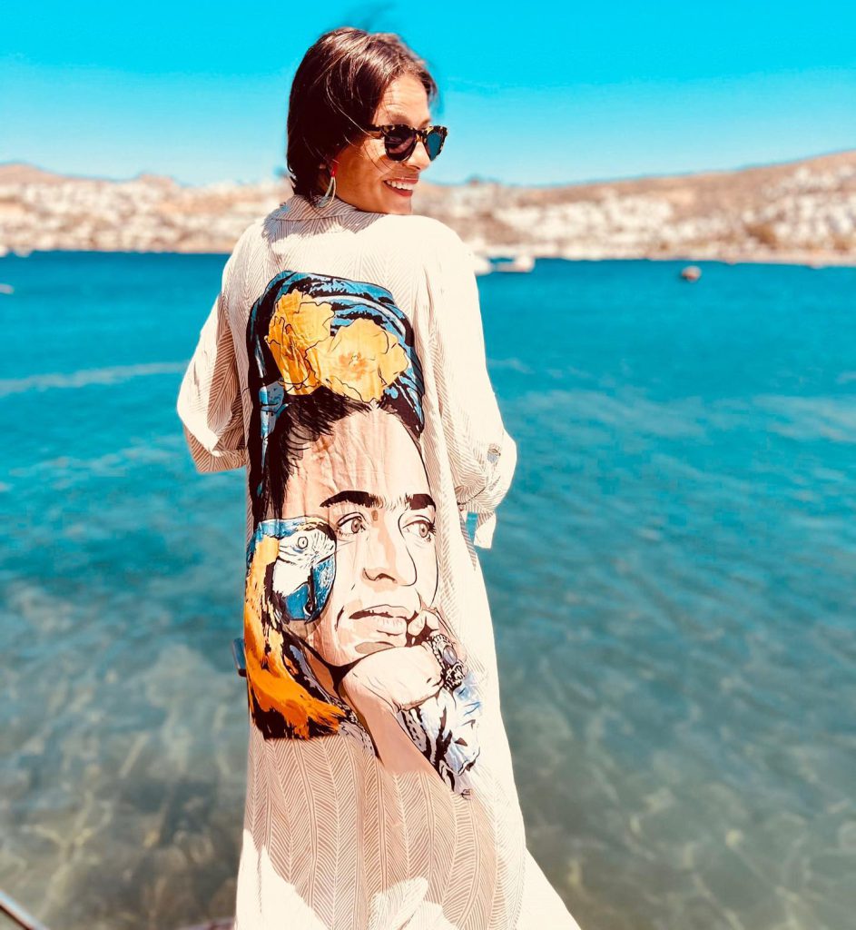 Asuman Krause modeling xxx