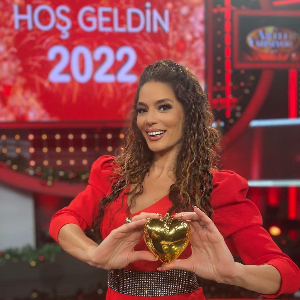 Asuman Krause smiles sex scenes