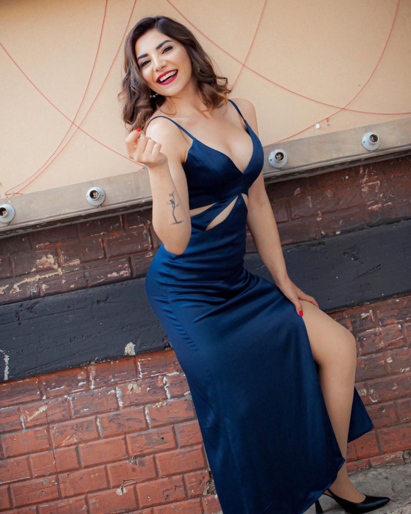 Bahar Candan ardent boobs