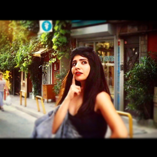 Bahar Candan ardent hot pics