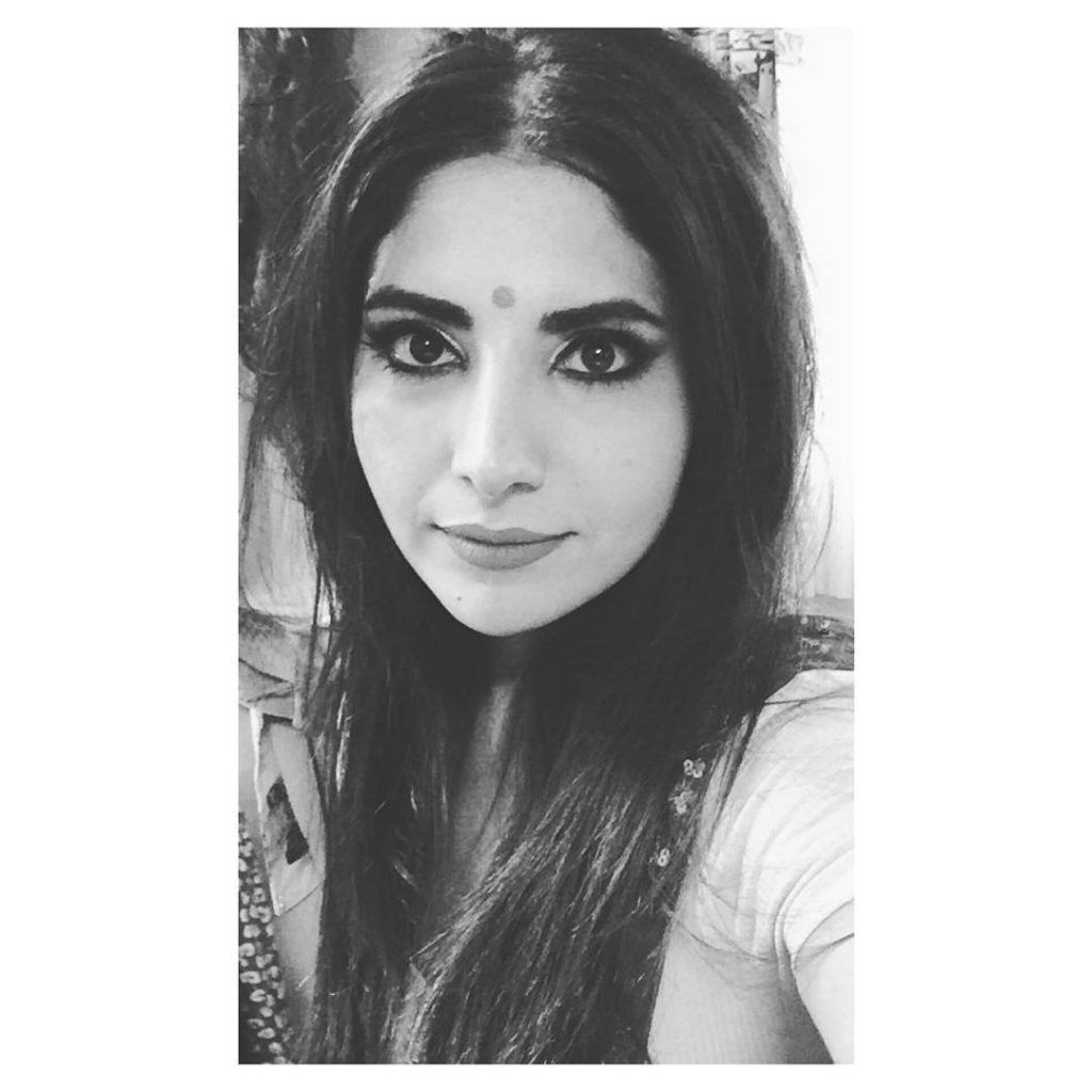 Bahar Candan beautiful hot images