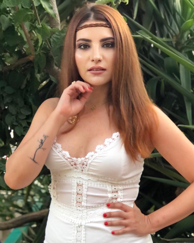 Bahar Candan hot bikini