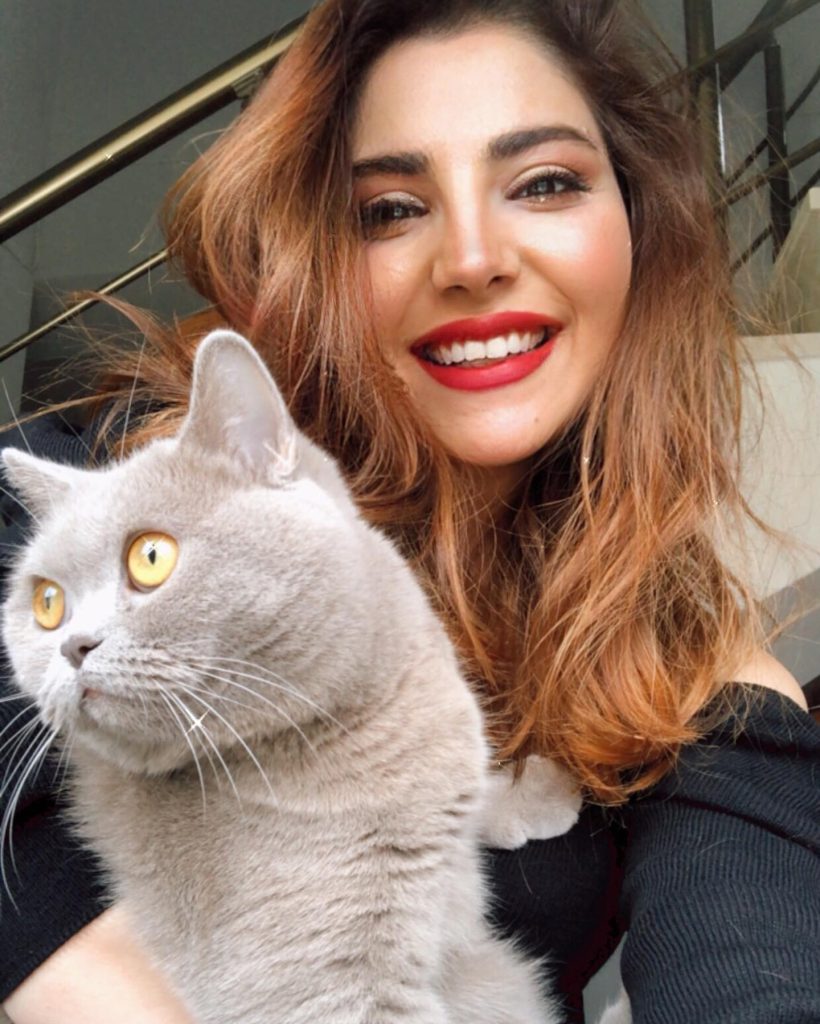 Bahar Candan modeling fuck