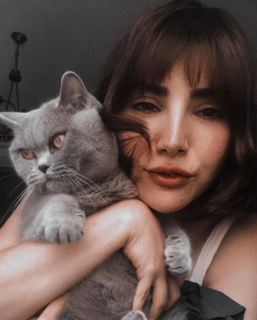 Bahar Candan modeling nudes