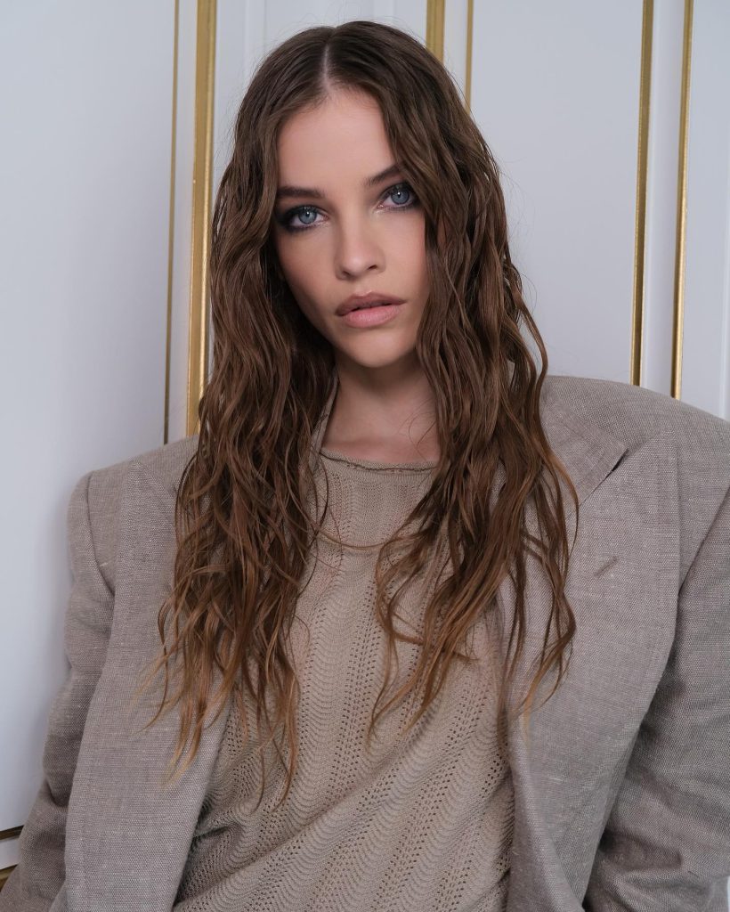 Barbara Palvin poses porn