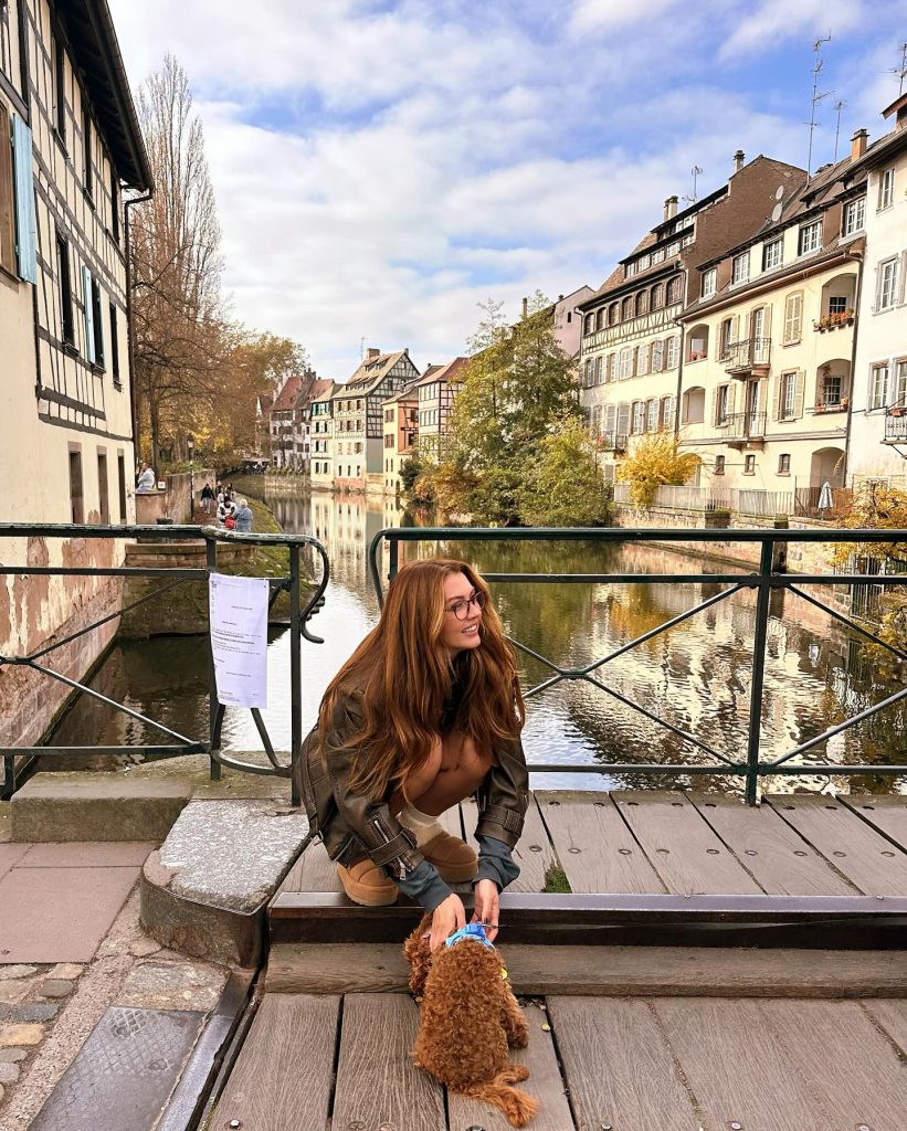 Burcu Özberk ardent boobs