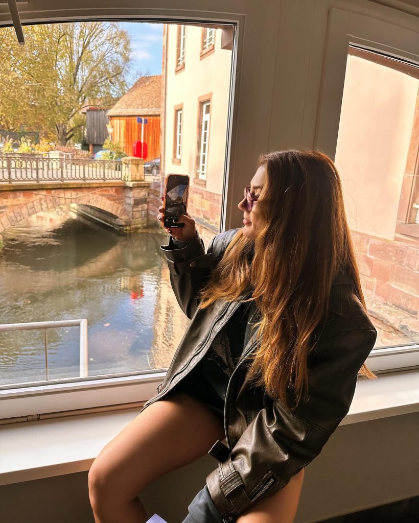 Burcu Özberk ardent nudes