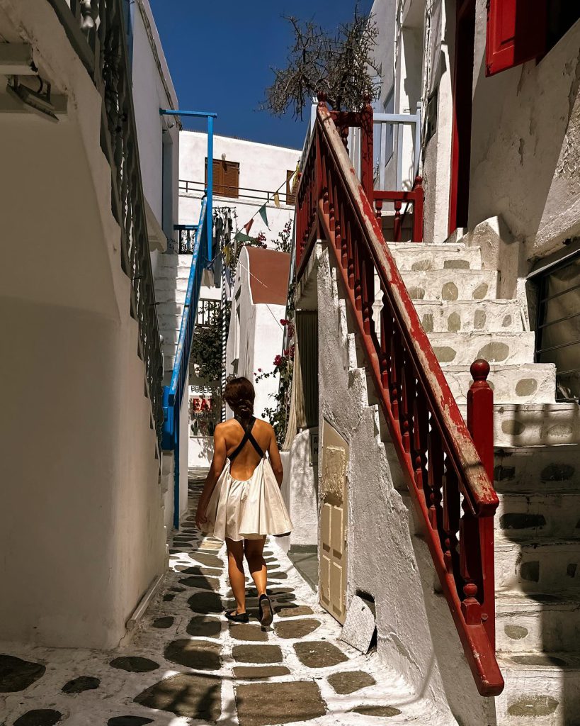 Burcu Özberk looks hot xxx