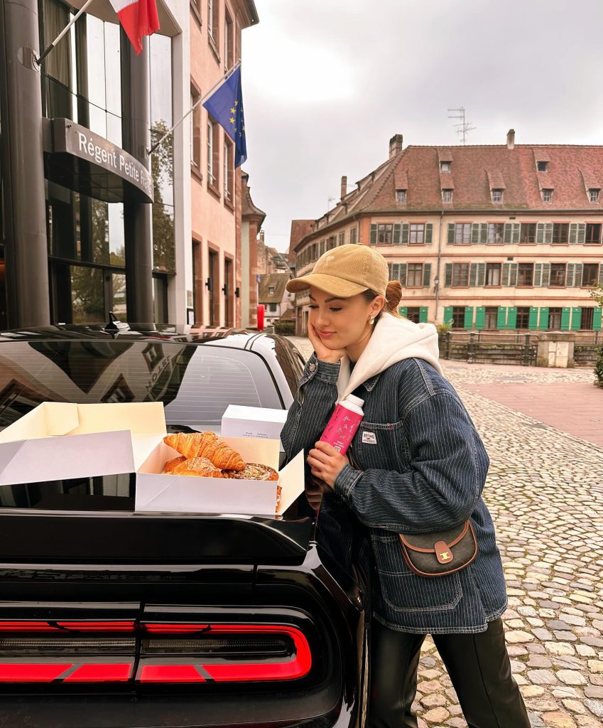 Burcu Özberk modeling hot images