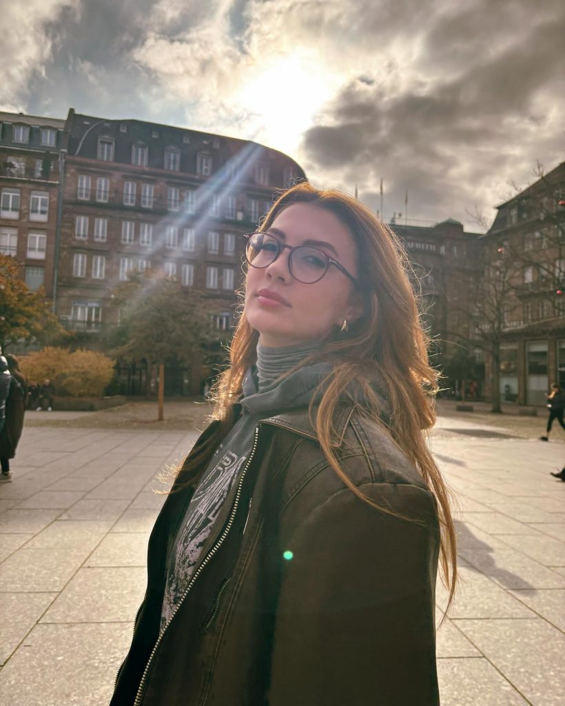 Burcu Özberk modeling sex