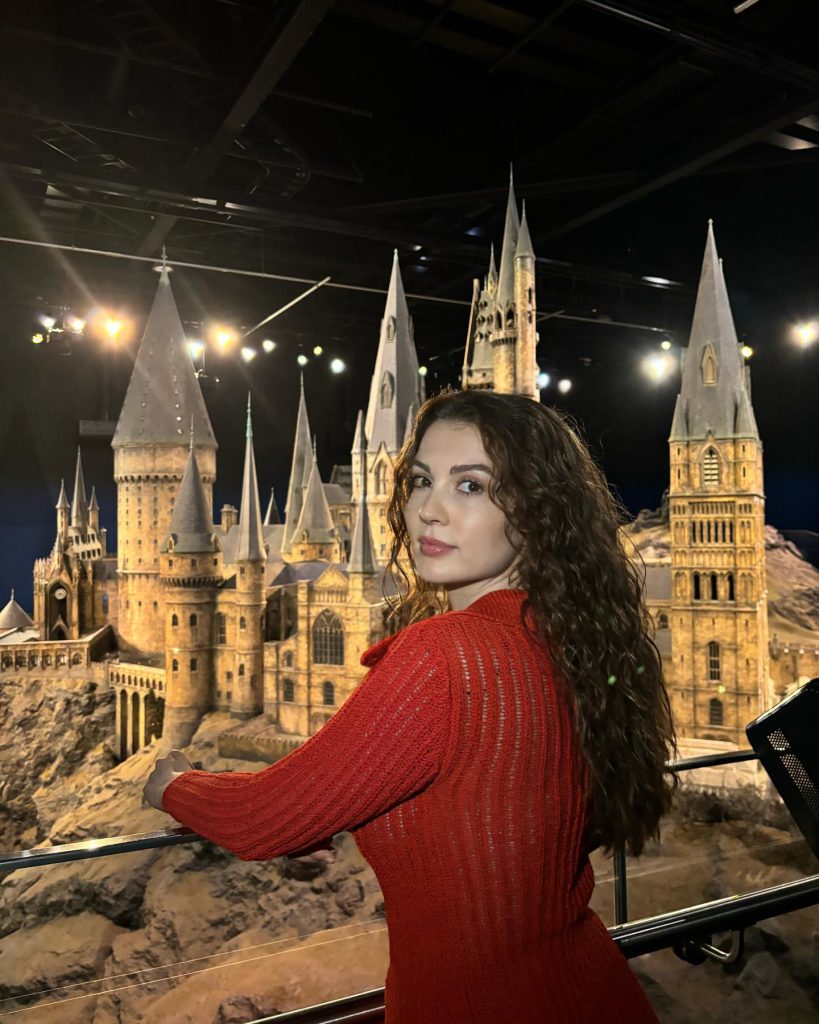 Burcu Özberk sex scenes