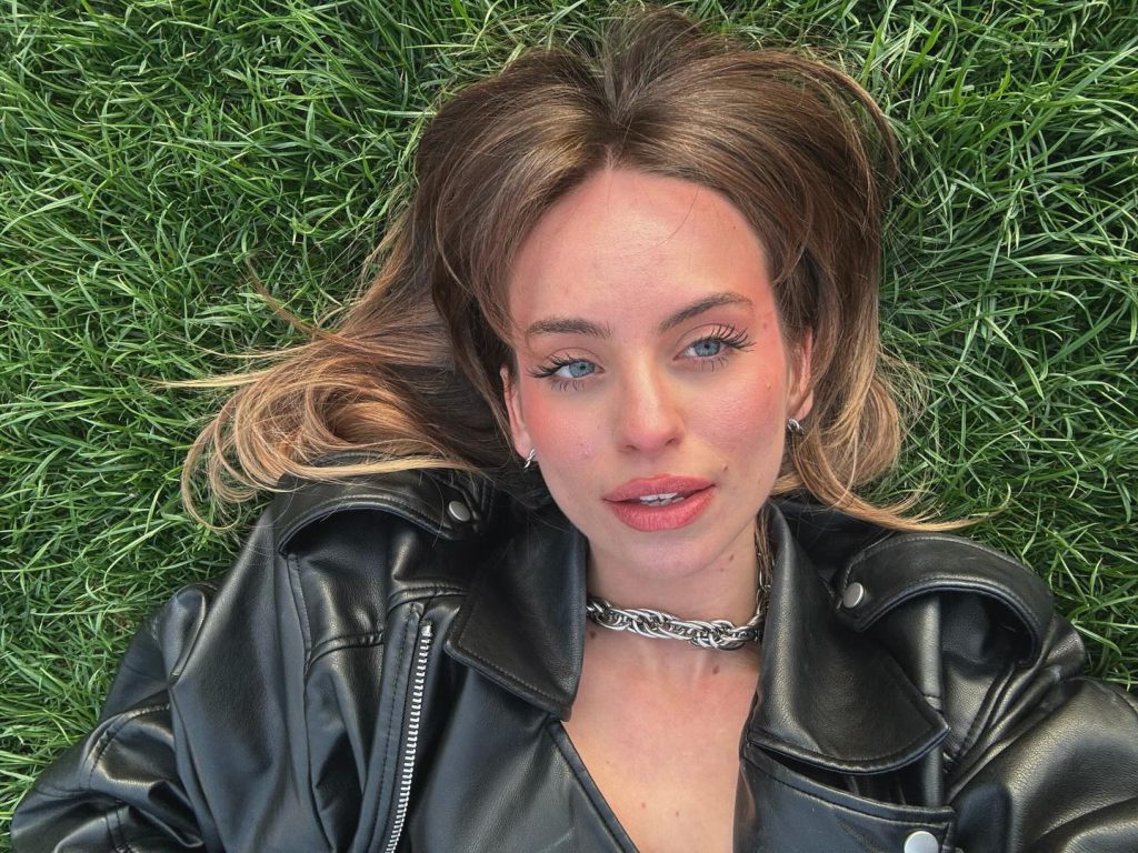 Cemre Solmaz looks ass