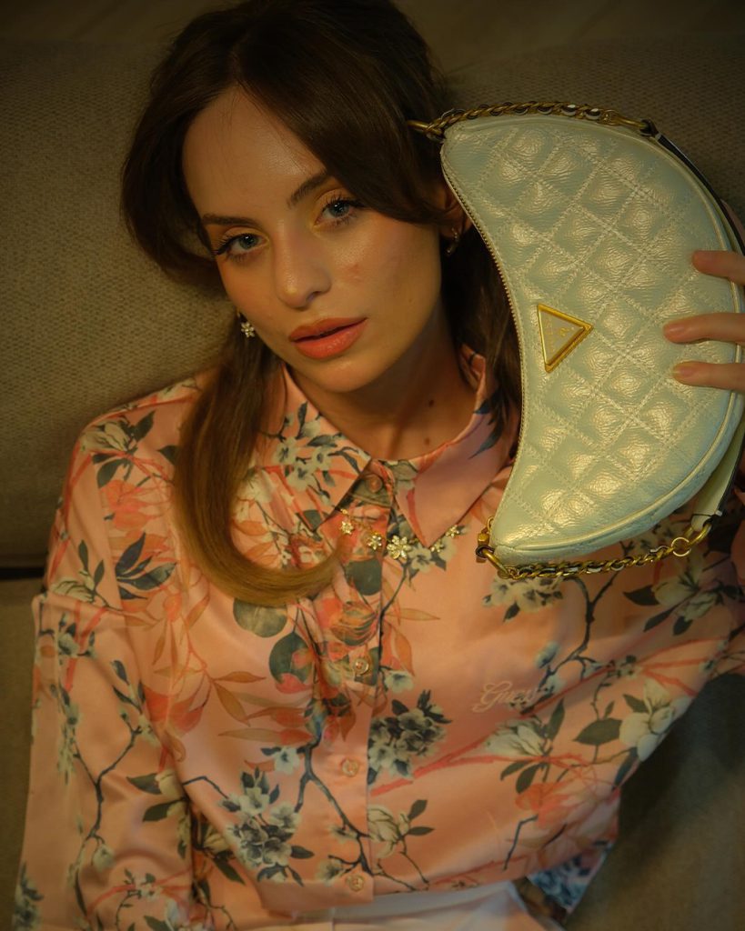 Cemre Solmaz looks sex scenes