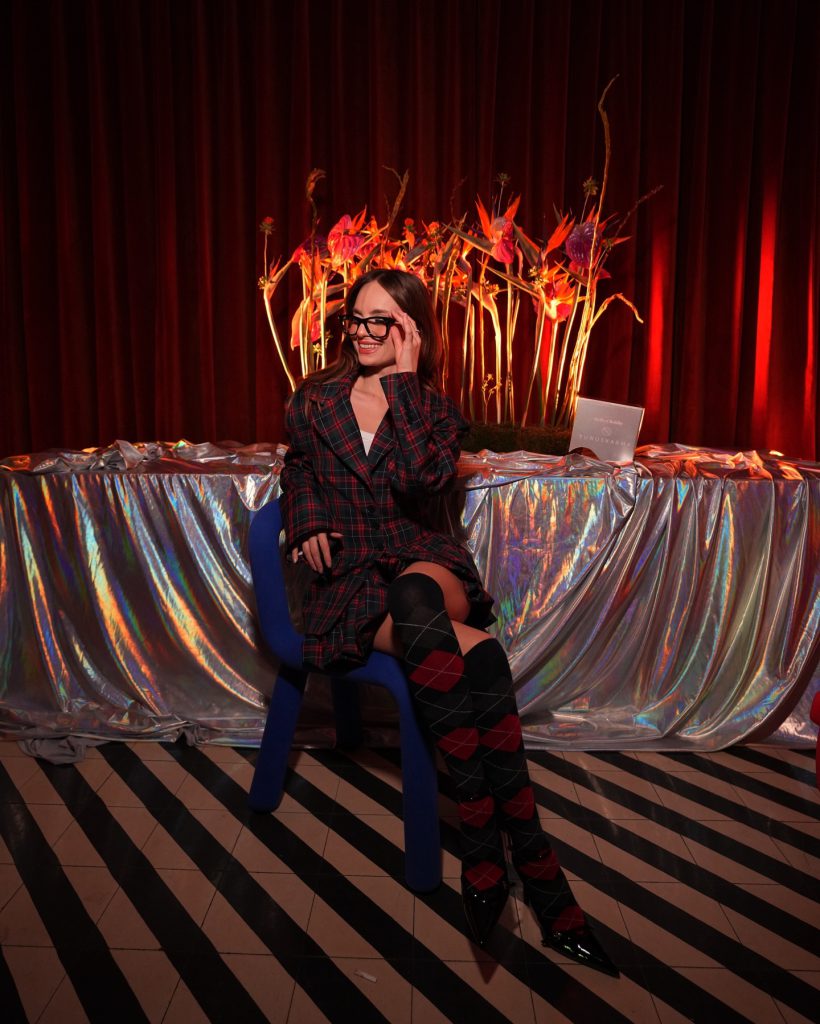 Cemre Solmaz modeling xxx porn