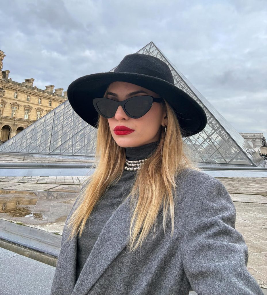 Cemre Solmaz poses nudes