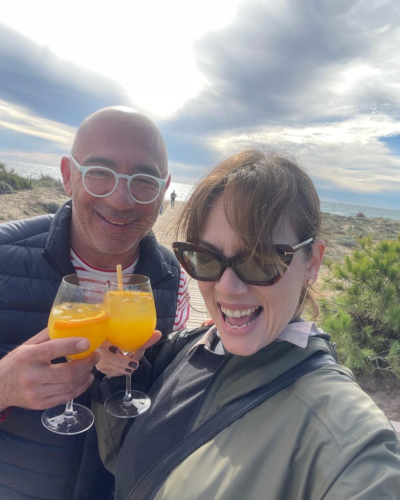 Demet Evgar ardent hot images