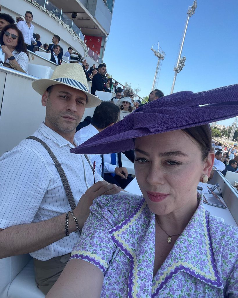 Demet Evgar ardent naked