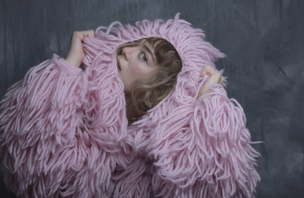 Demet Evgar depicts fire hot photos