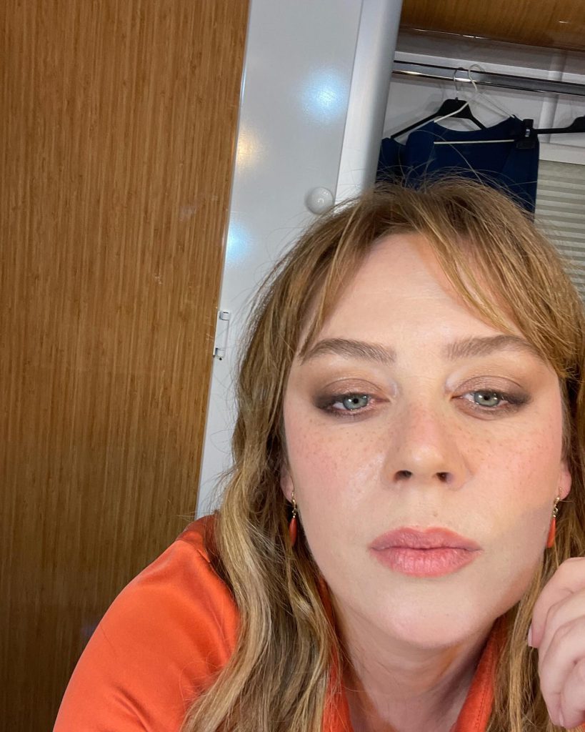 Demet Evgar hot bikini