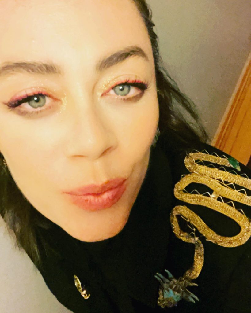 Demet Evgar looks ass