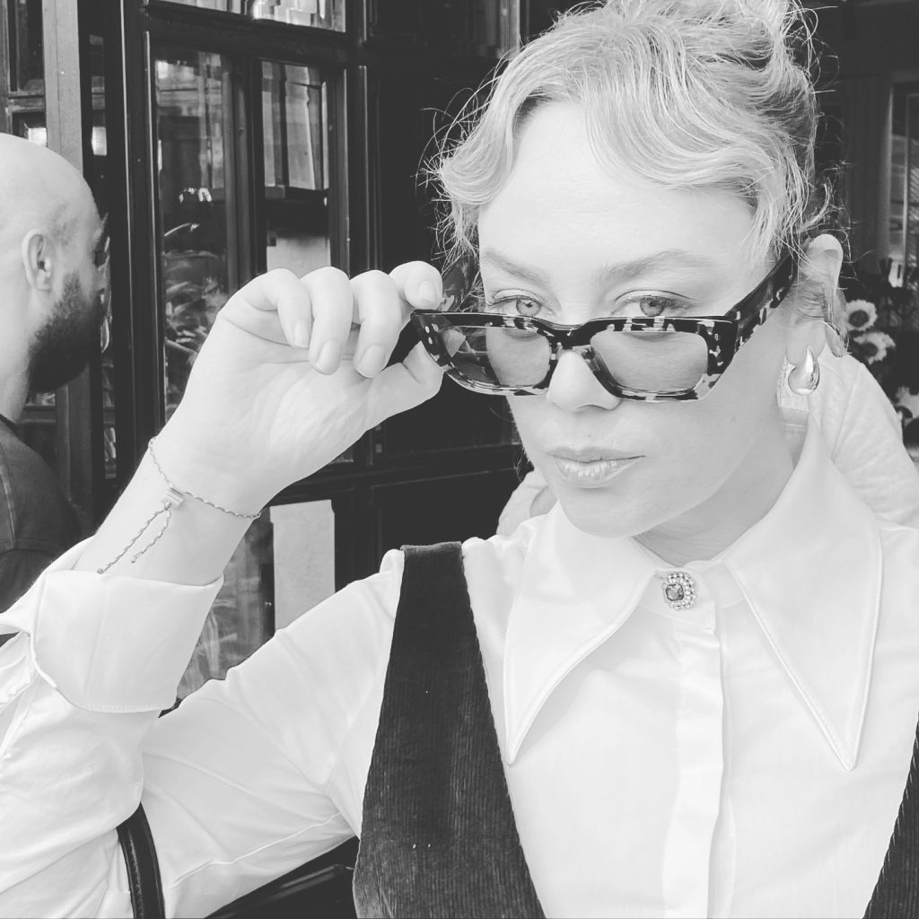 Demet Evgar looks fuck