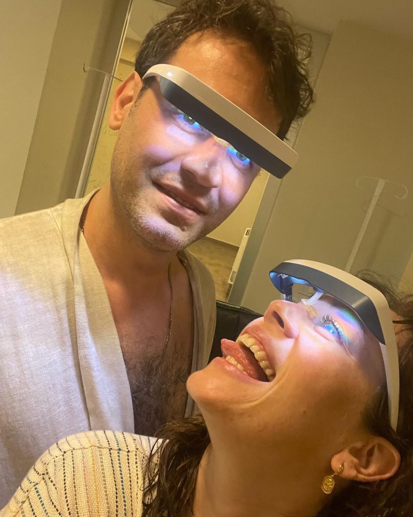 Demet Evgar looks pussy