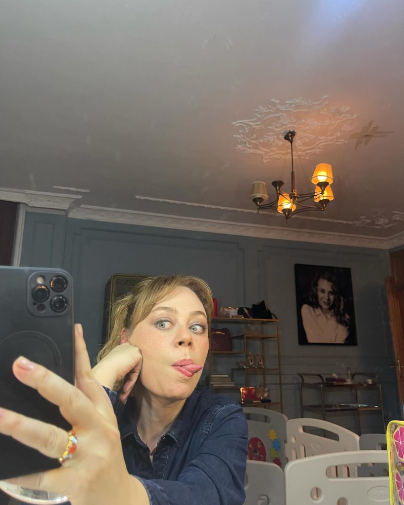 Demet Evgar nude pics