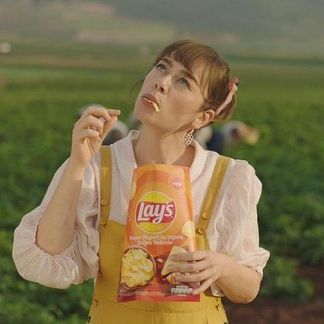 Demet Evgar poses hot photos