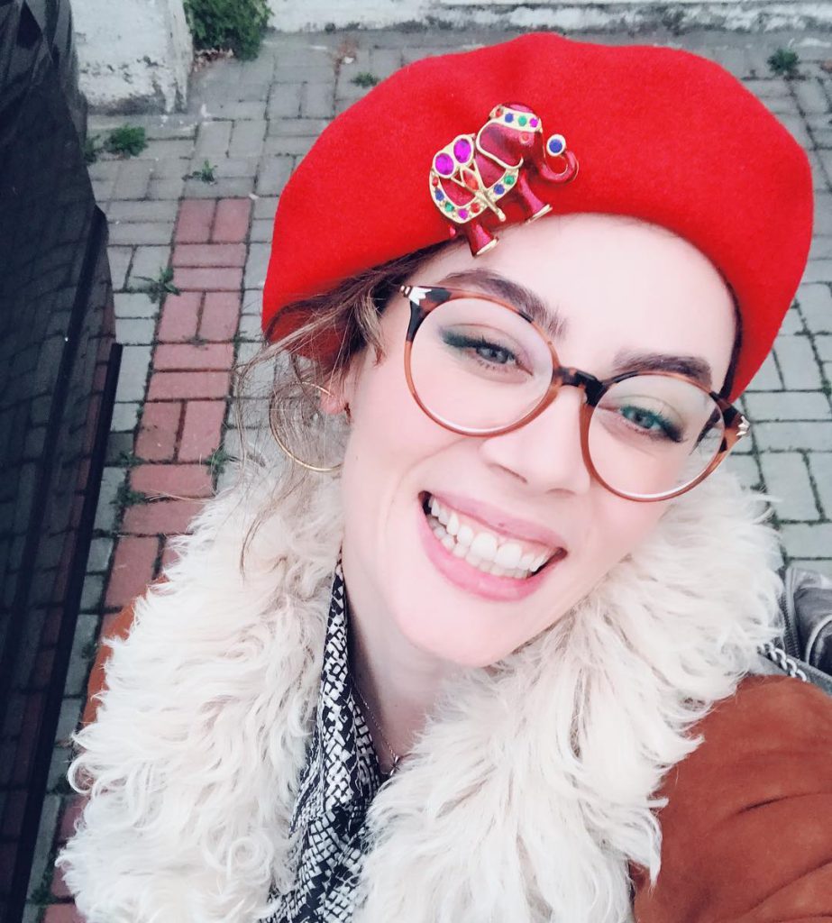 Demet Evgar smiles xxx