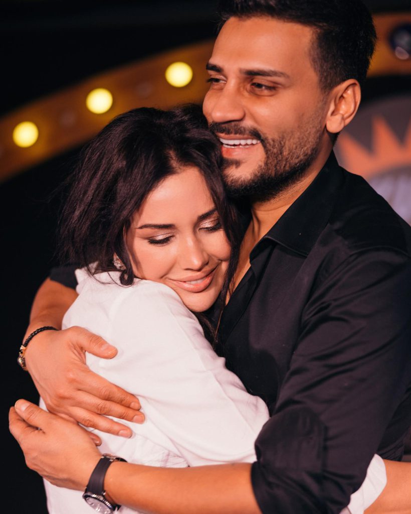 Dilan Polat beautiful boobs