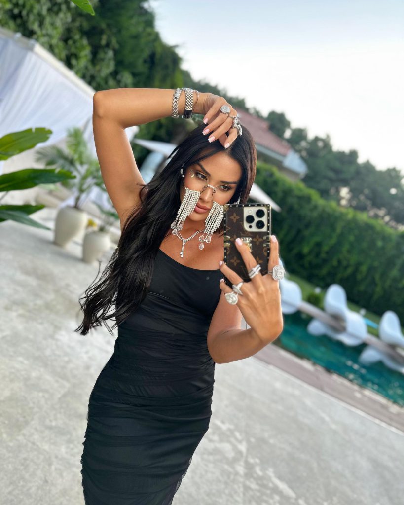 Dilan Polat beautiful sex