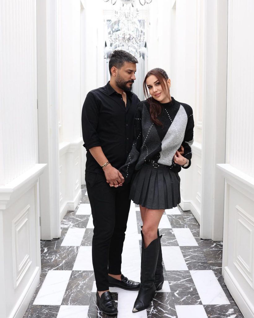 Dilan Polat depicts fire ass