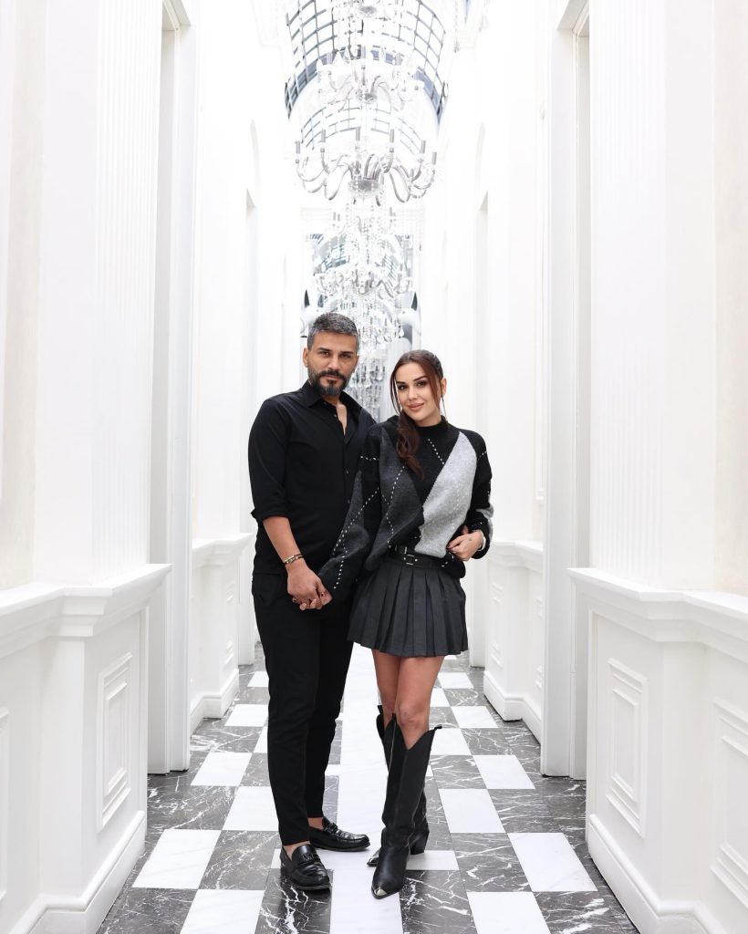 Dilan Polat depicts fire nude pics