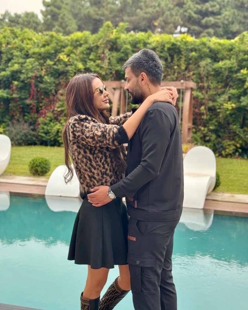 Dilan Polat depicts fire pussy