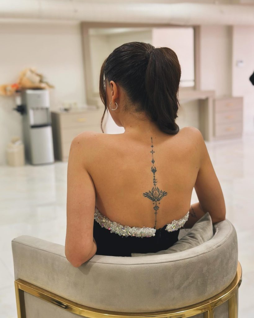 Dilan Polat depicts fire sex