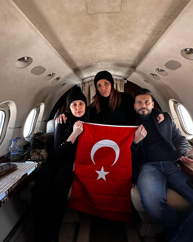 Dilan Polat hot bikini