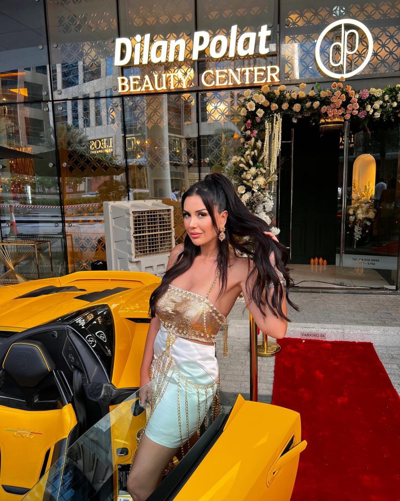 Dilan Polat looks porn