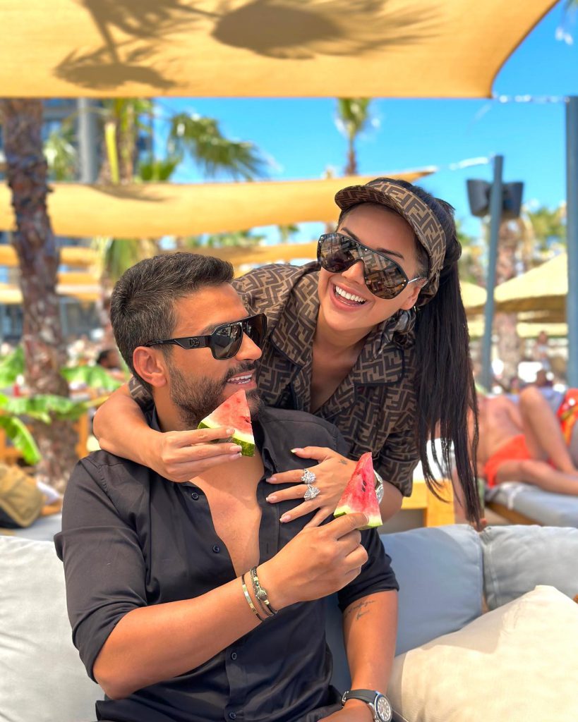 Dilan Polat looks pussy