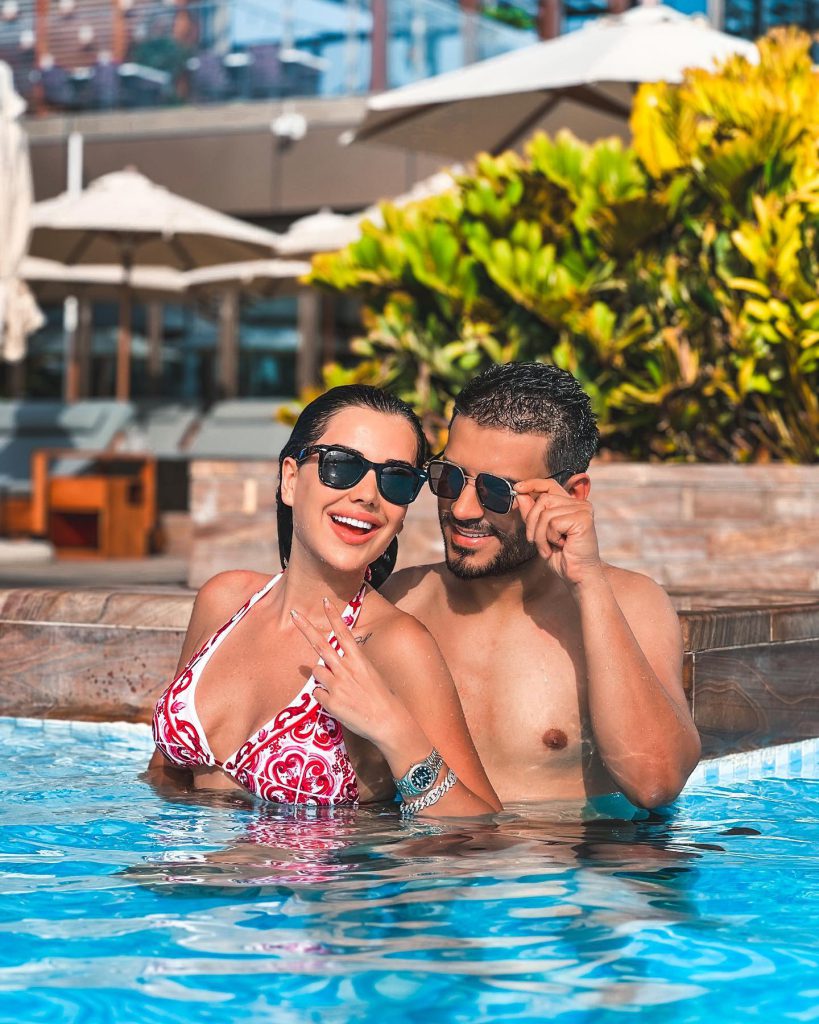 Dilan Polat looks sex