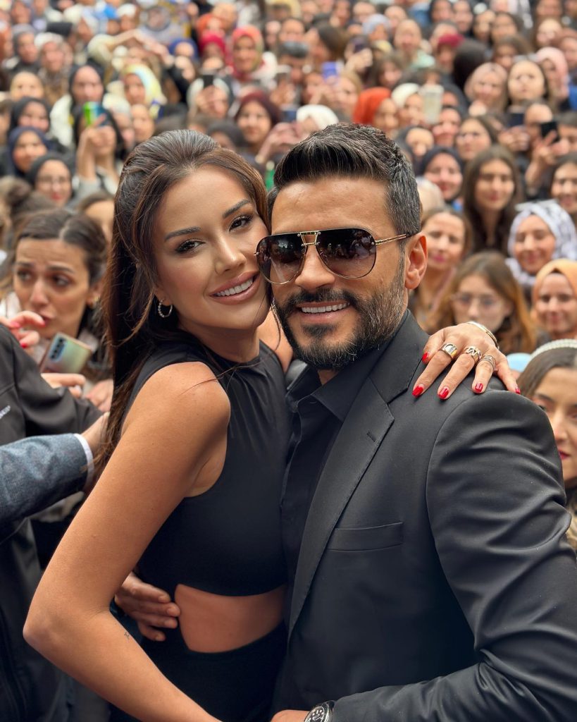 Dilan Polat poses sex scenes