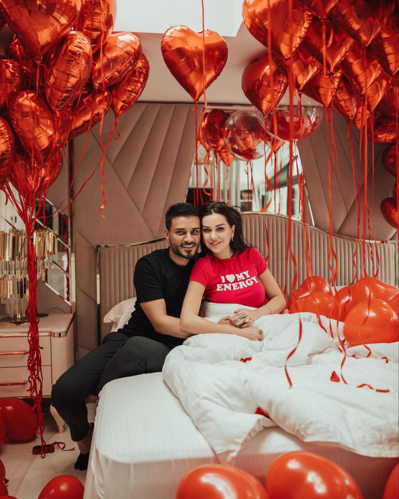 Dilan Polat smiles porn