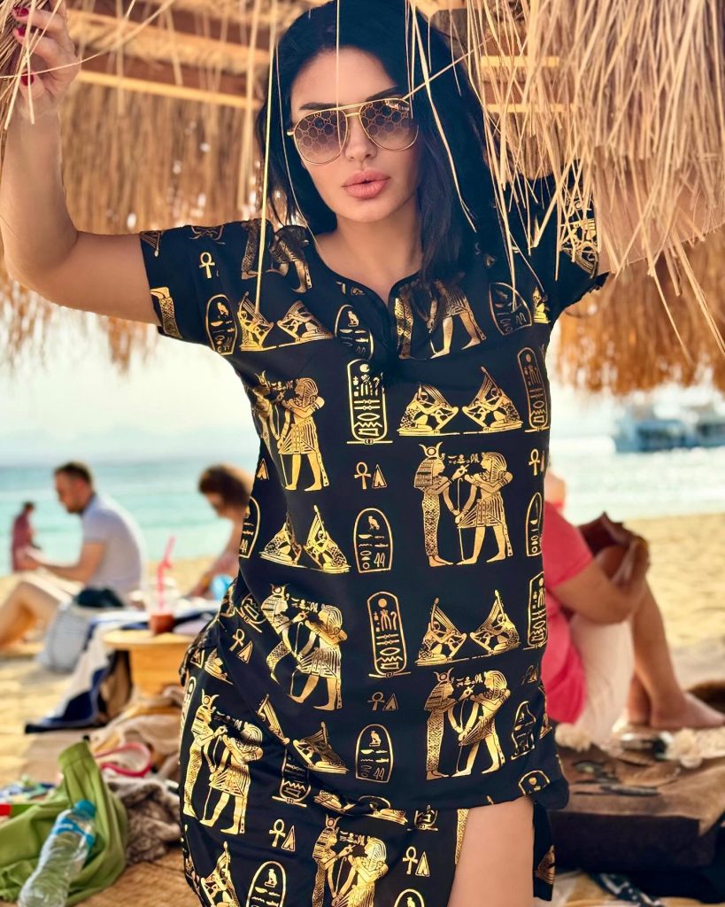 Ebru Polat ardent nude