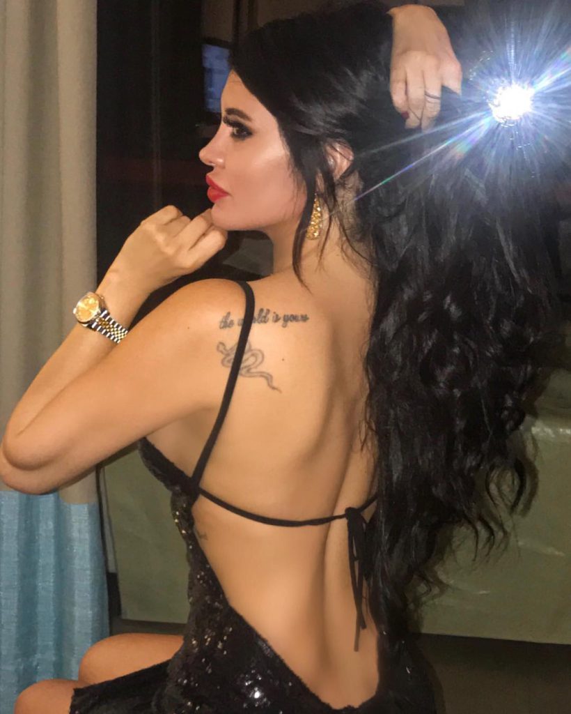 Ebru Polat depicts fire hot photos