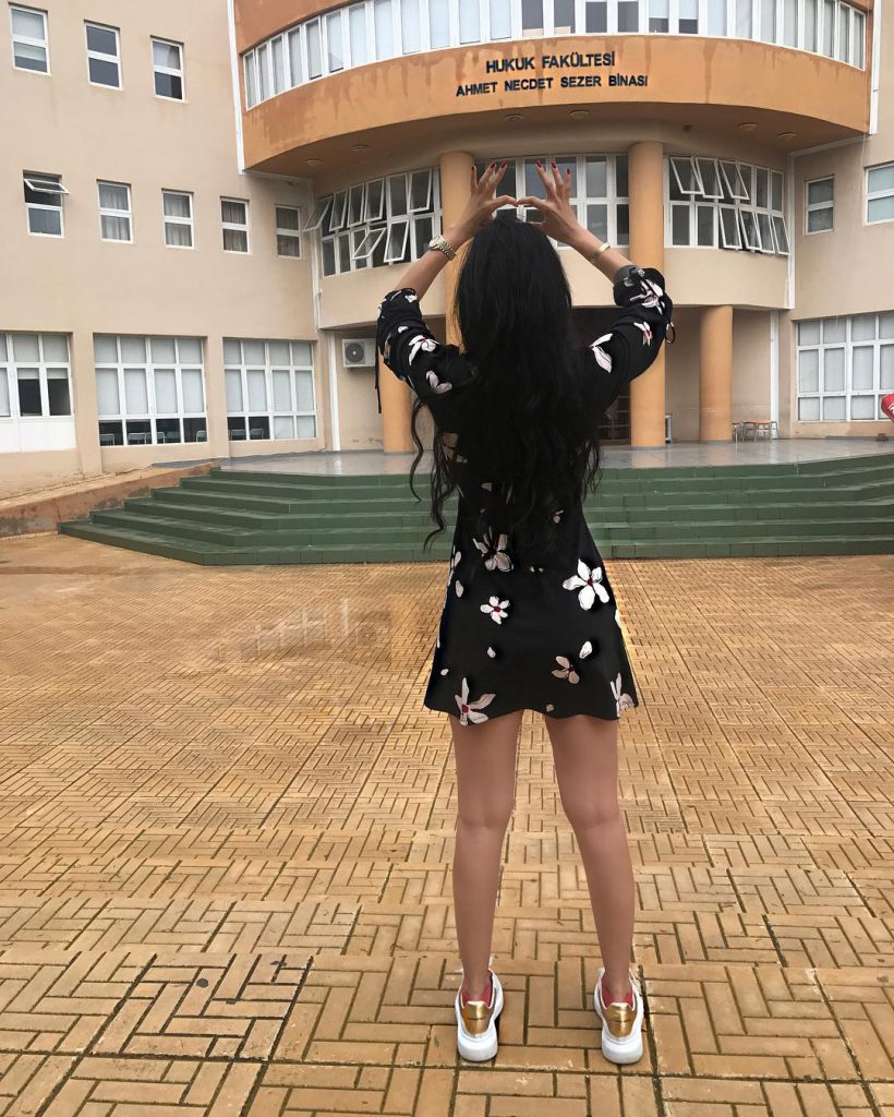 Ebru Polat depicts fire pussy