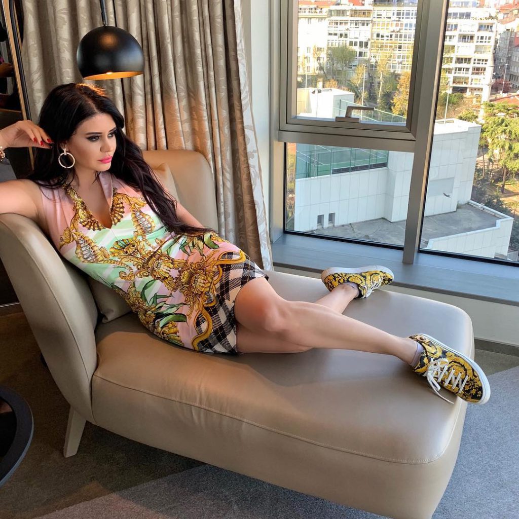 Ebru Polat depicts fire sexy